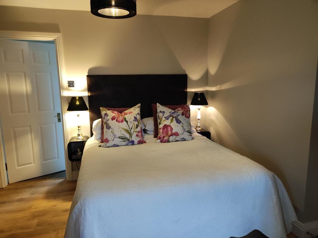 At Ballinsheen House & Gardens Apartment