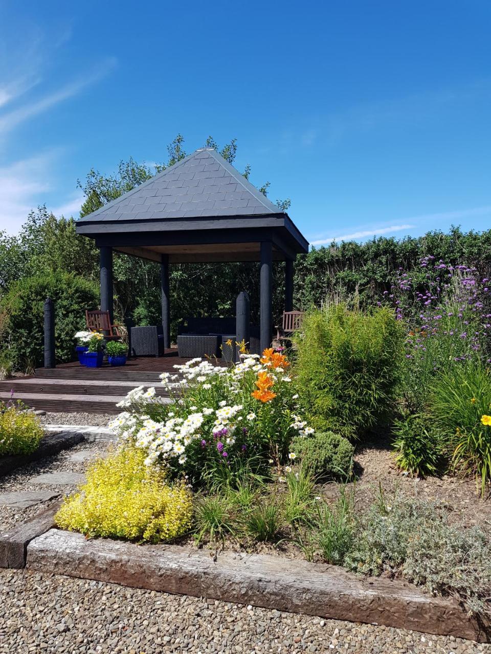 At Ballinsheen House & Gardens Apartment *